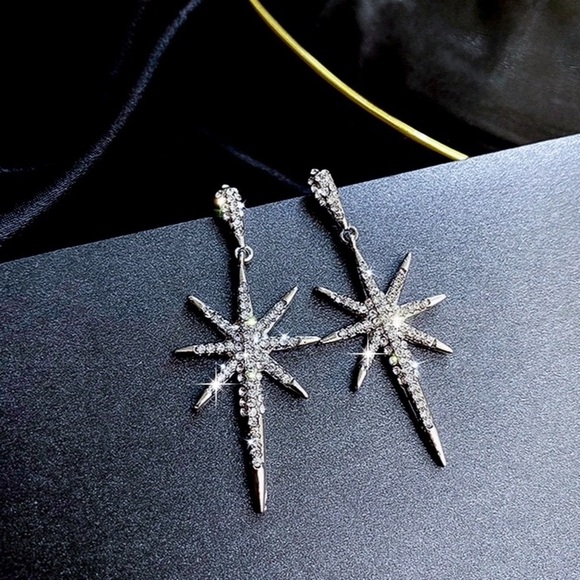 GlitzBlitz Boutique Jewelry - Any 2/$20! Crystal Pave Starburst Drop Earrings